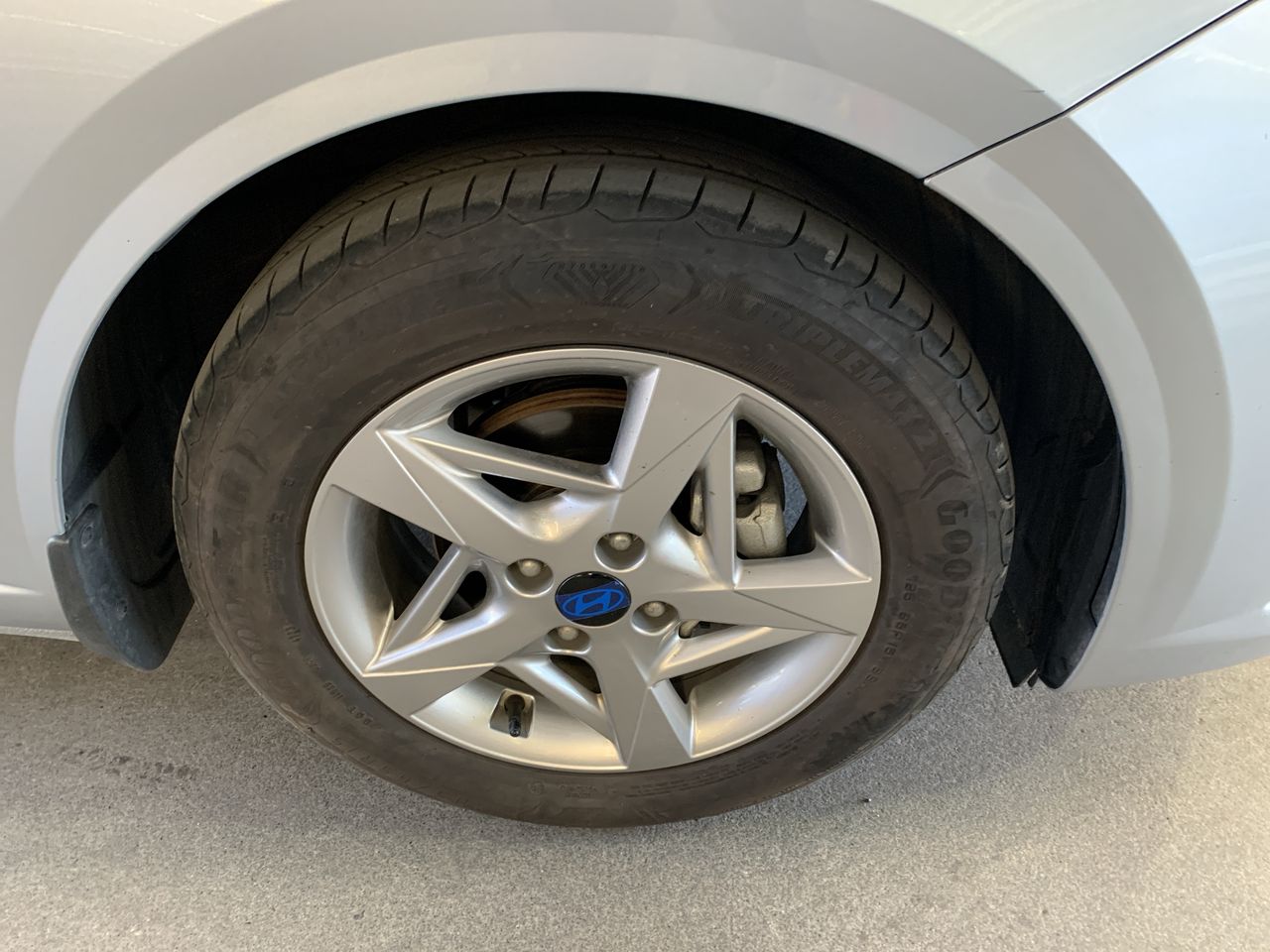 HYUNDAI - 17