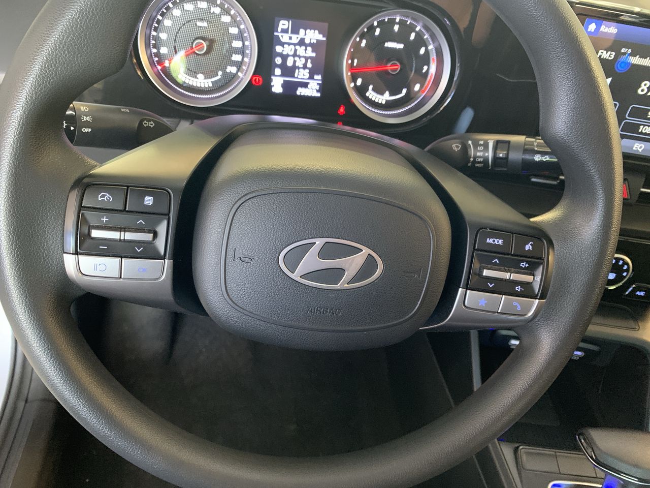 HYUNDAI - 26