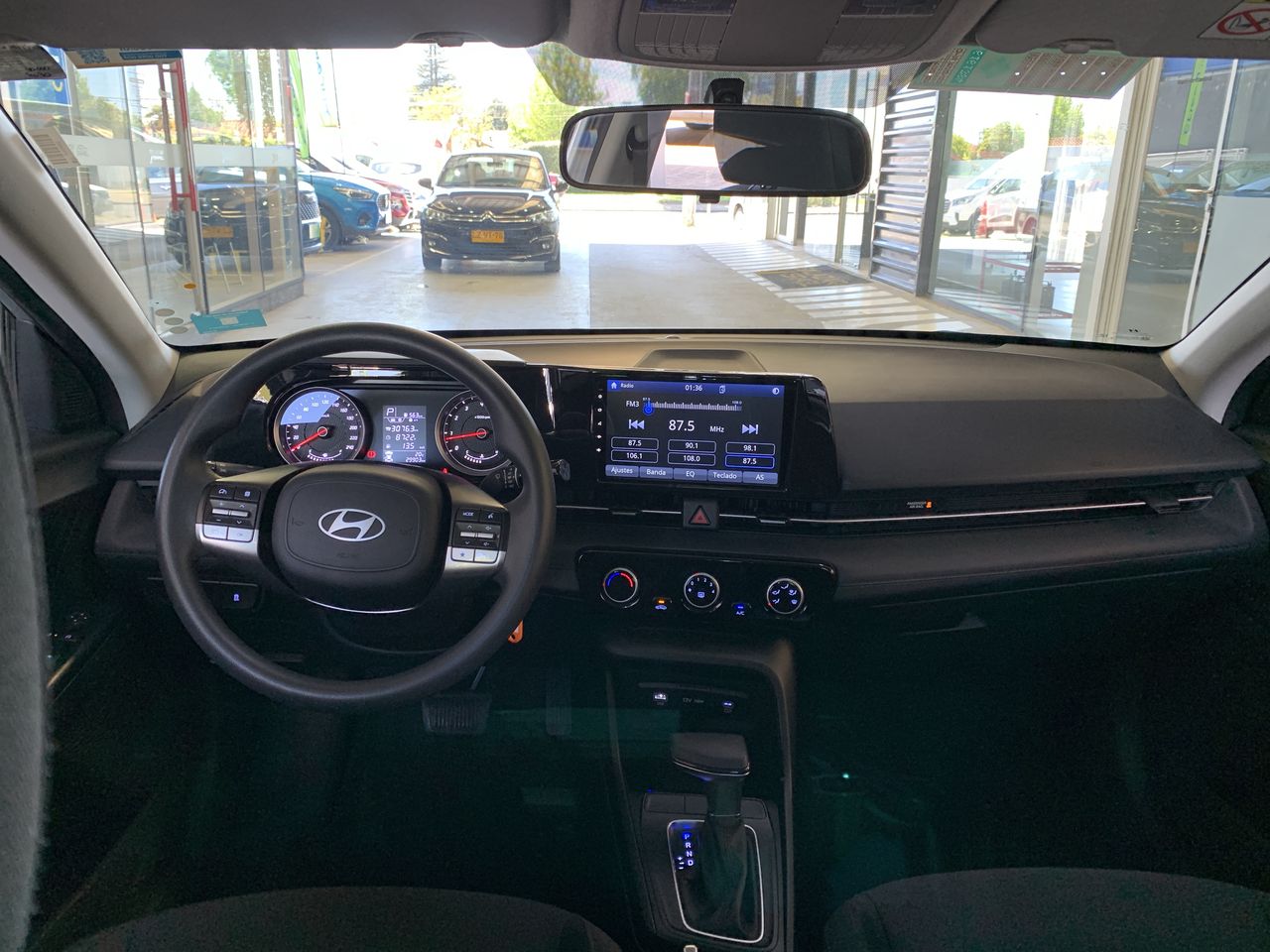 HYUNDAI - 32