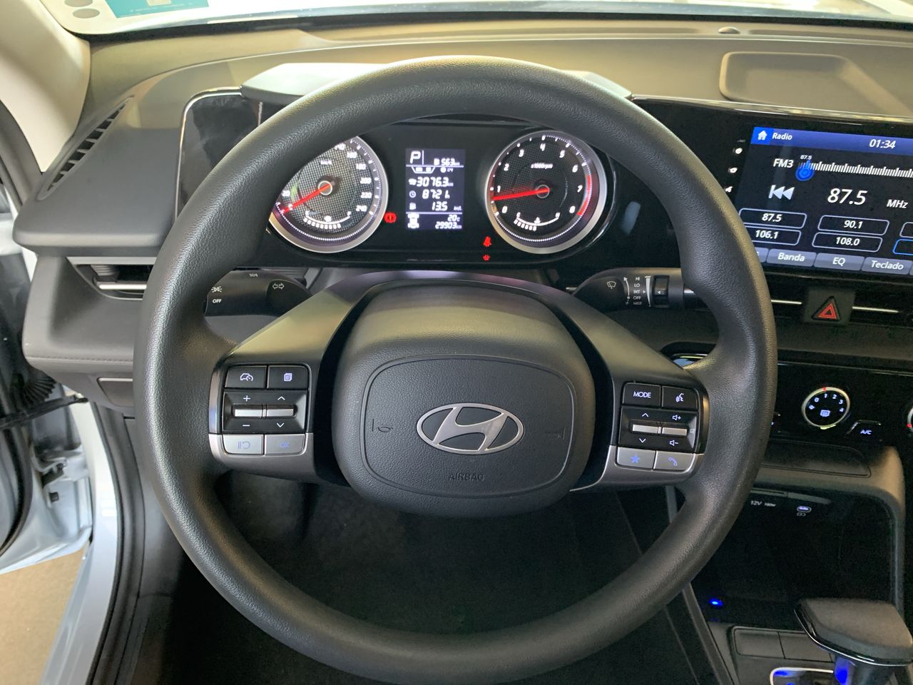 HYUNDAI - 25