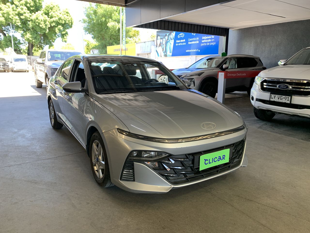 HYUNDAI - 4