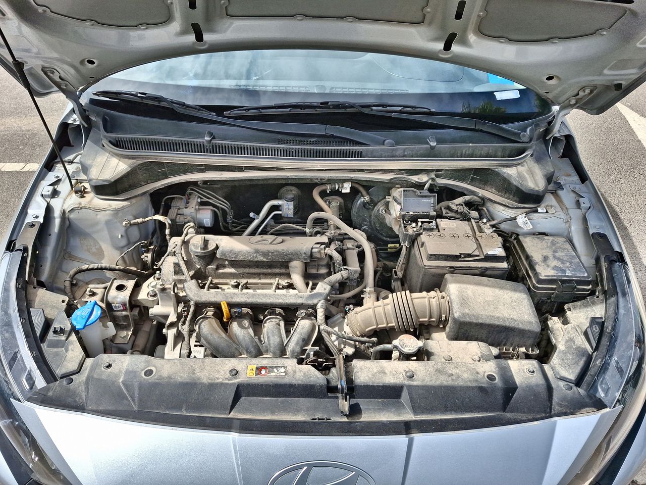 HYUNDAI - 18