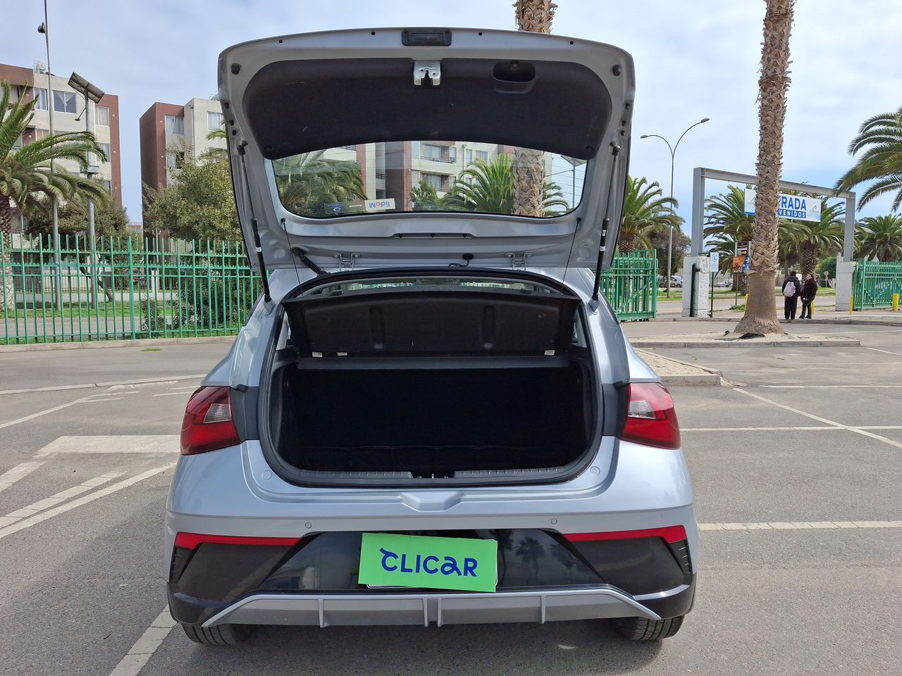 HYUNDAI - 21