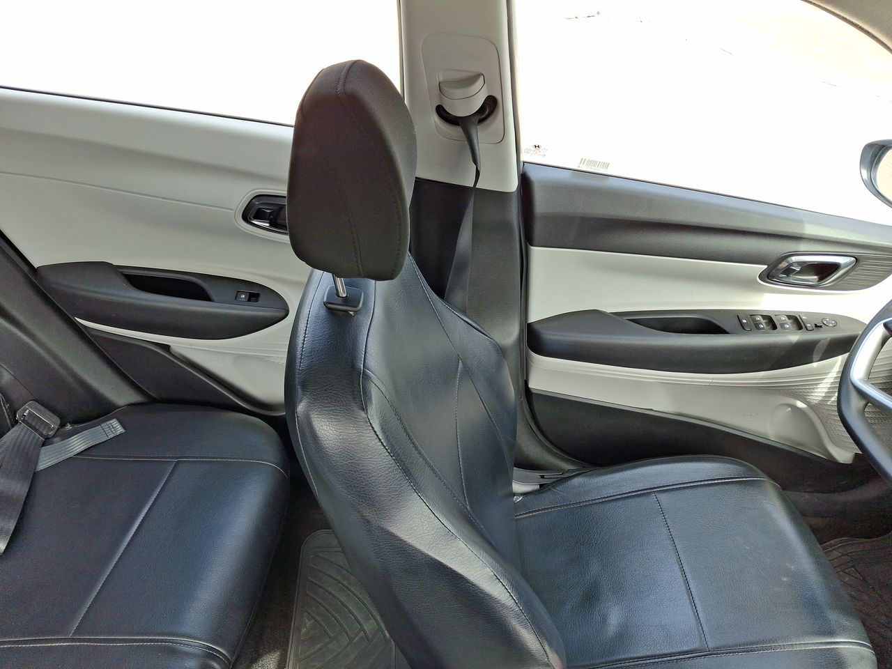 HYUNDAI - 15