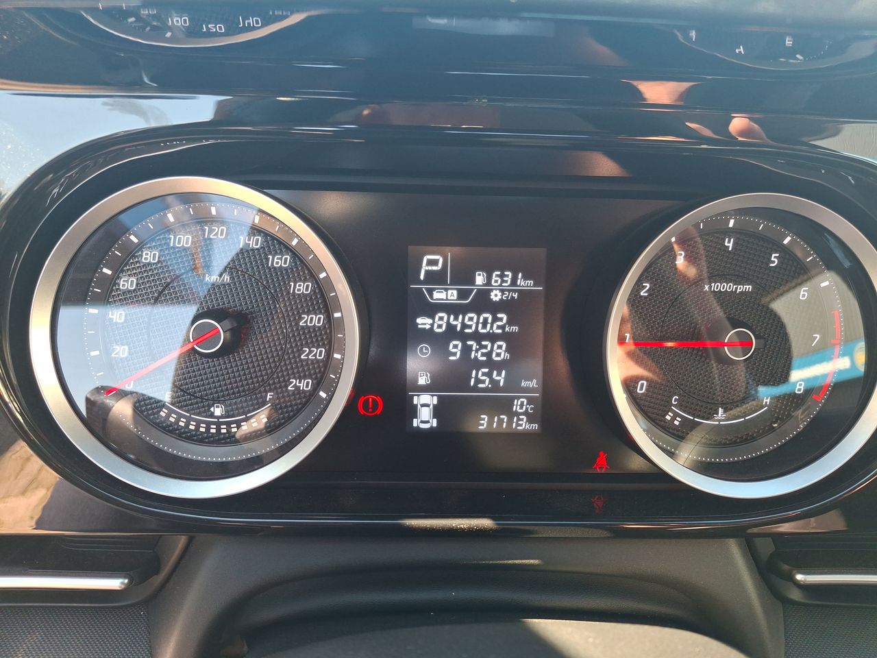 HYUNDAI - 27