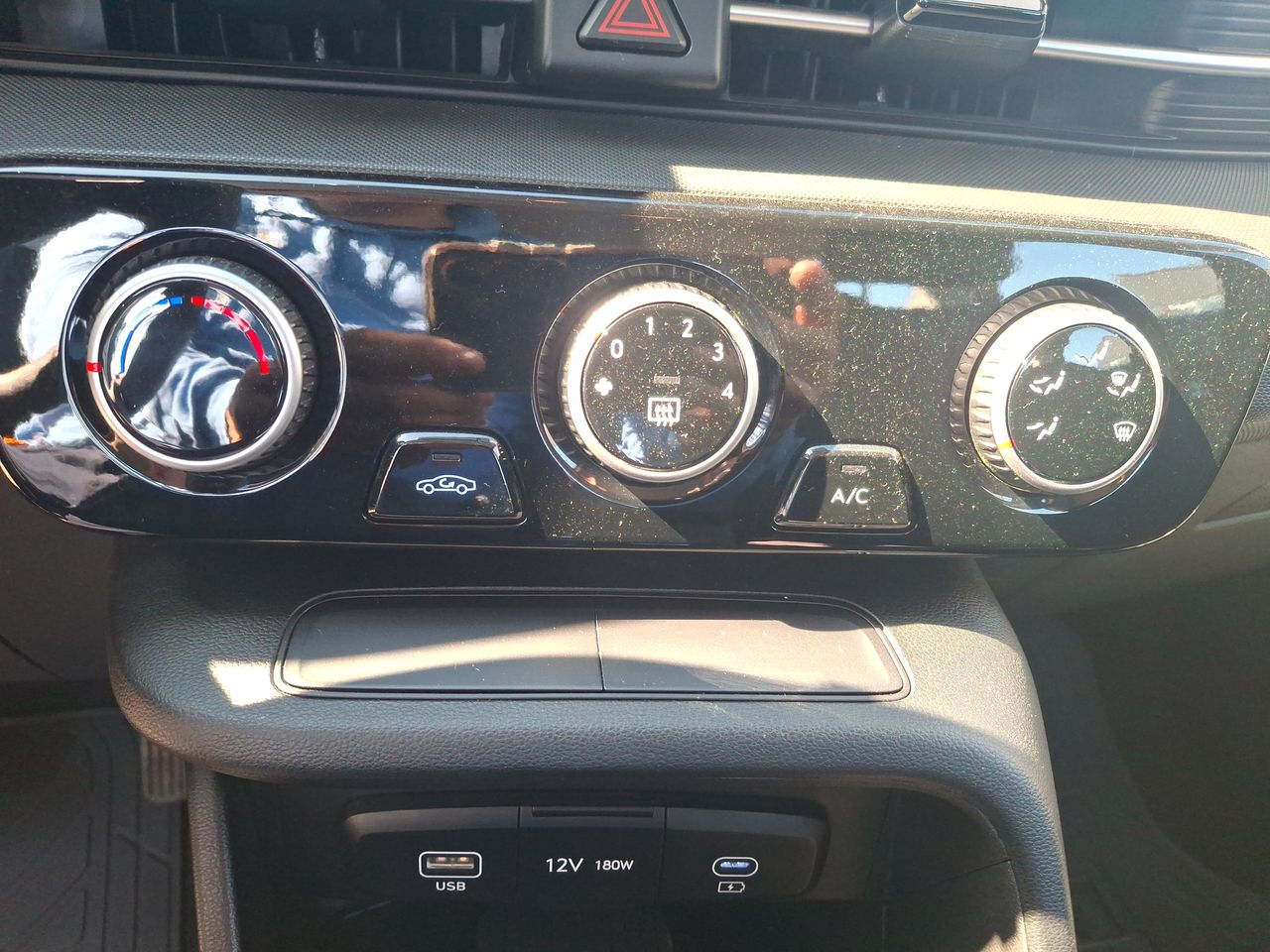 HYUNDAI - 30
