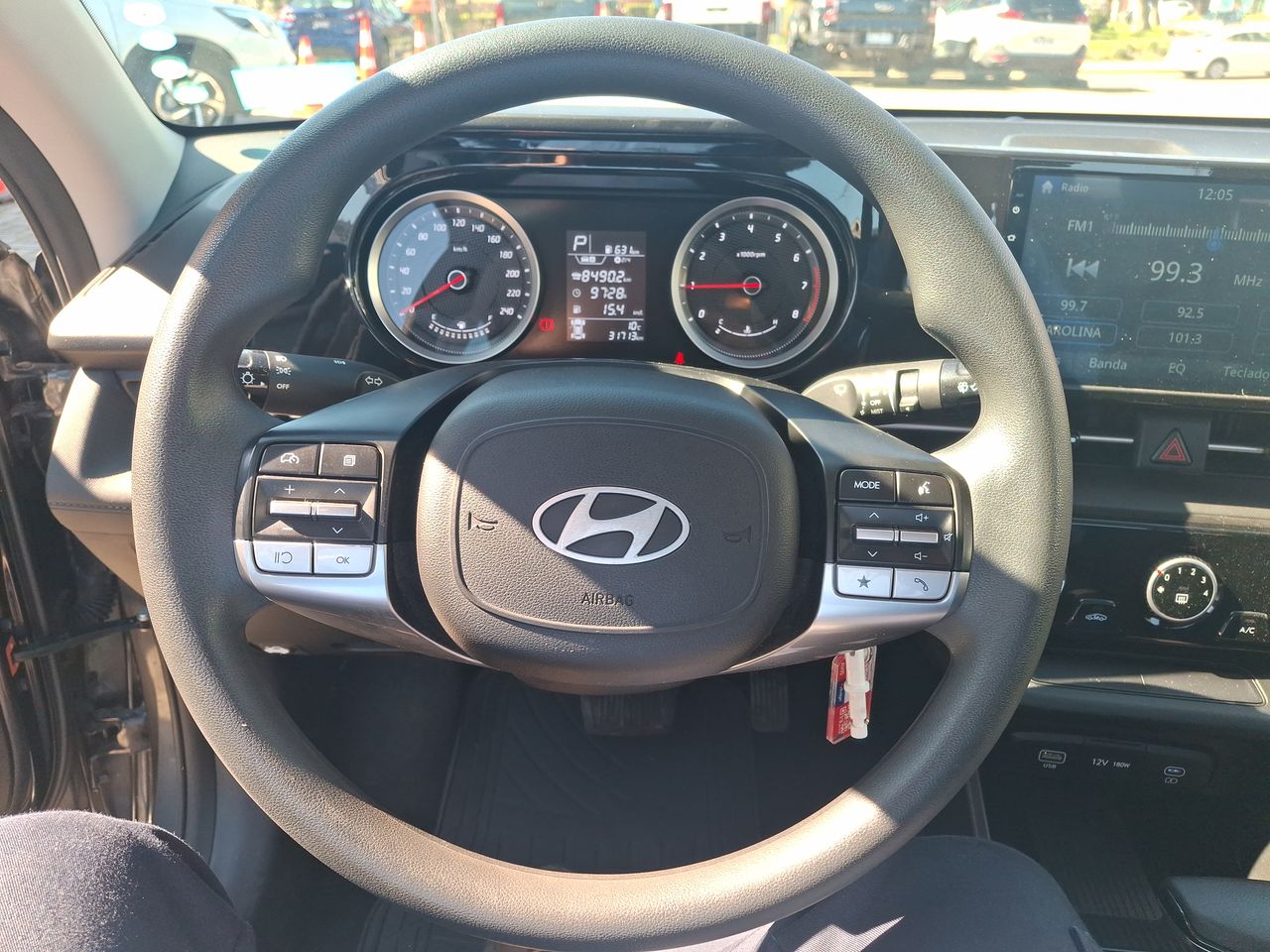 HYUNDAI - 25