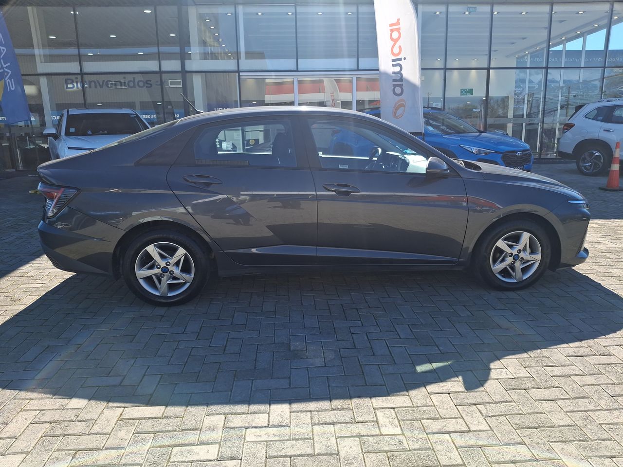 HYUNDAI - 8