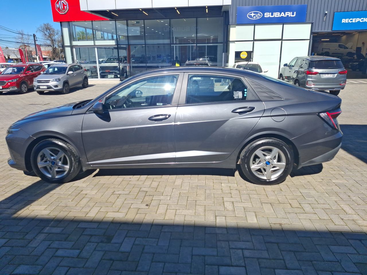 HYUNDAI - 4