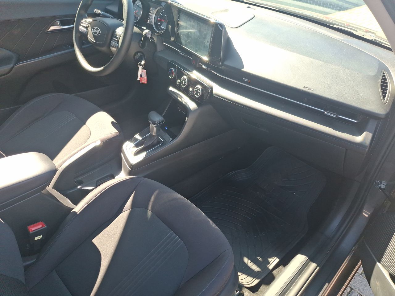 HYUNDAI - 13