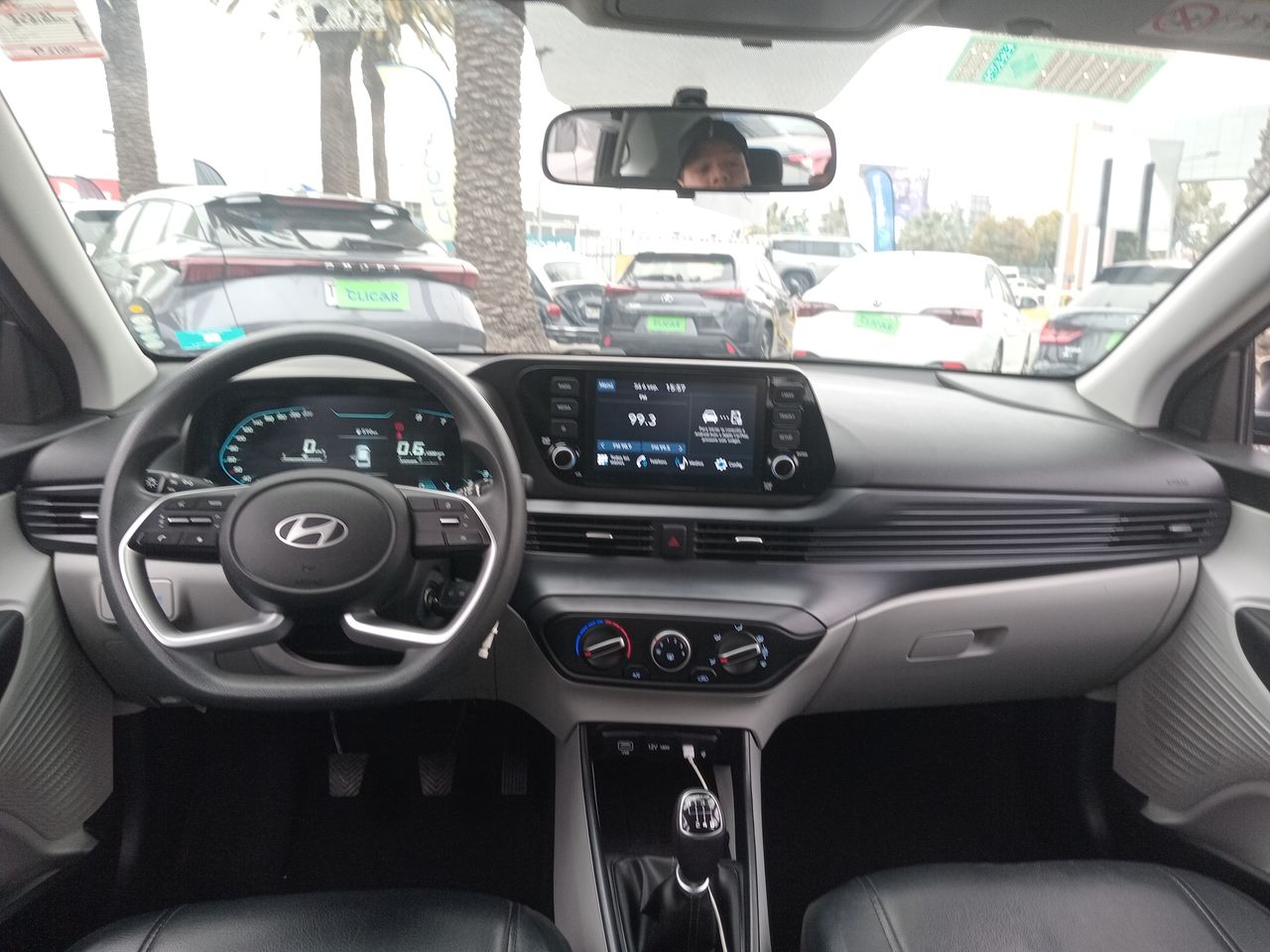 HYUNDAI - 9