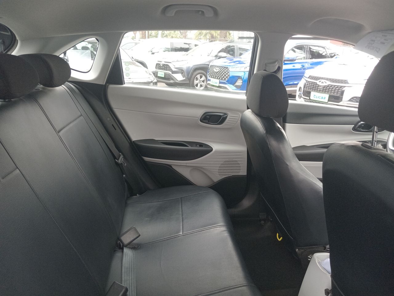 HYUNDAI - 15