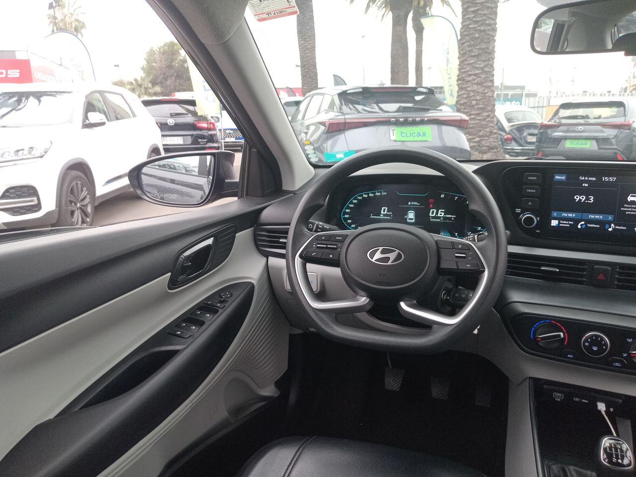 HYUNDAI - 16