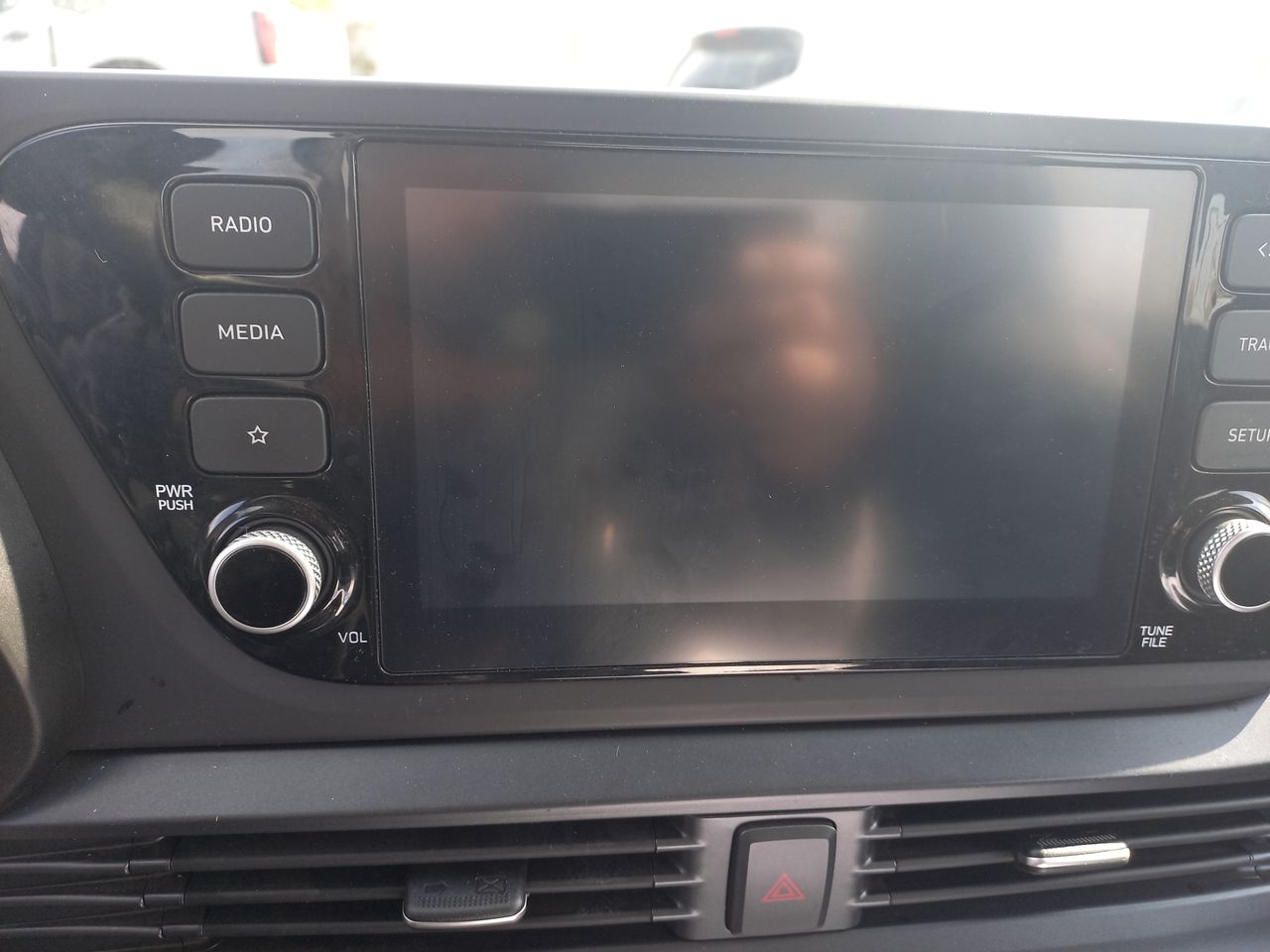 HYUNDAI - 26