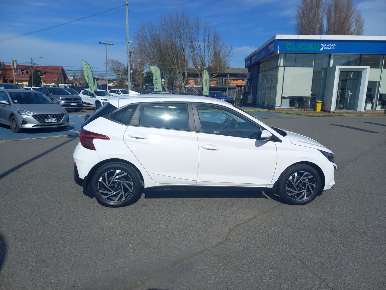 HYUNDAI - 8