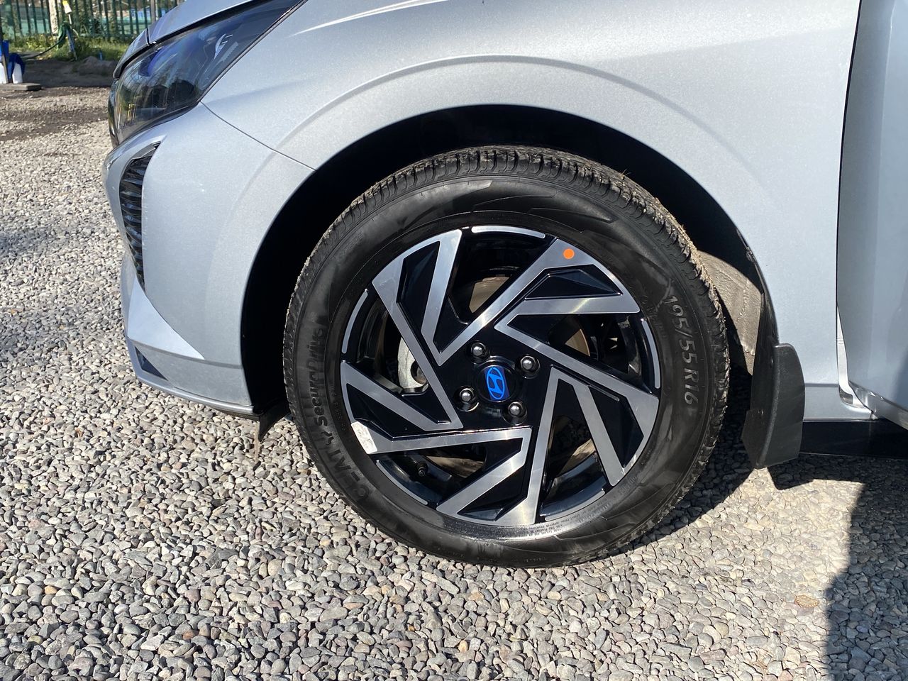 HYUNDAI - 17