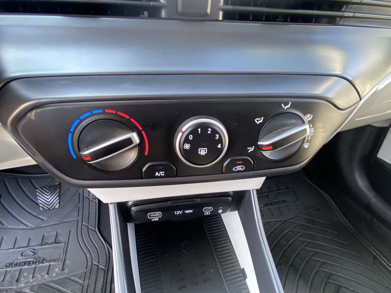 HYUNDAI - 28
