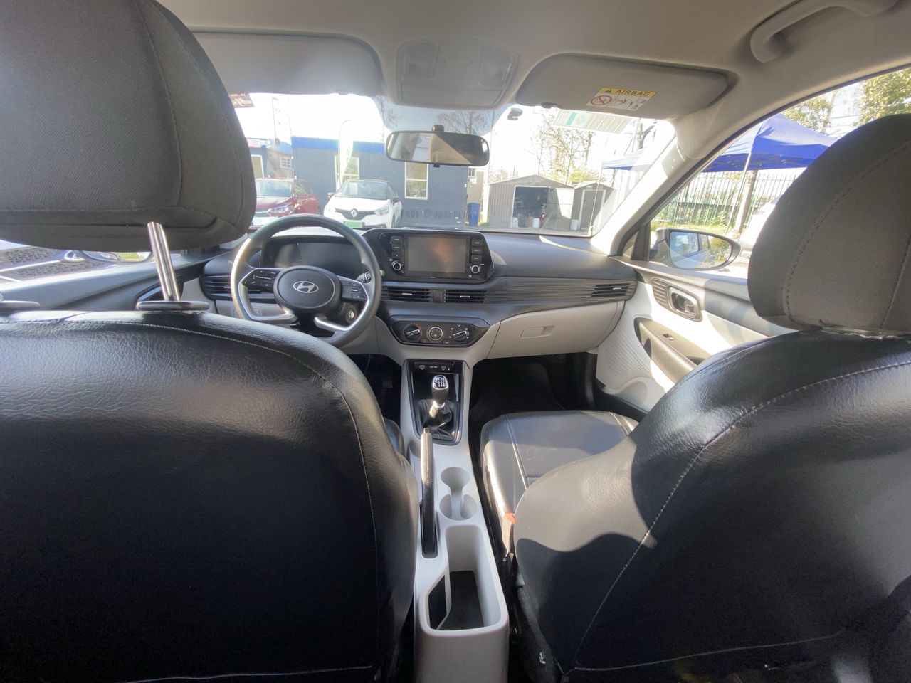 HYUNDAI - 16