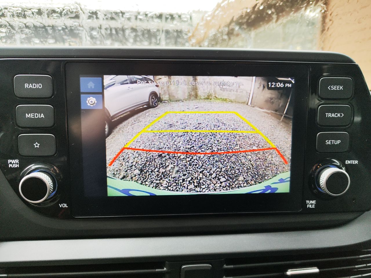 HYUNDAI - 24
