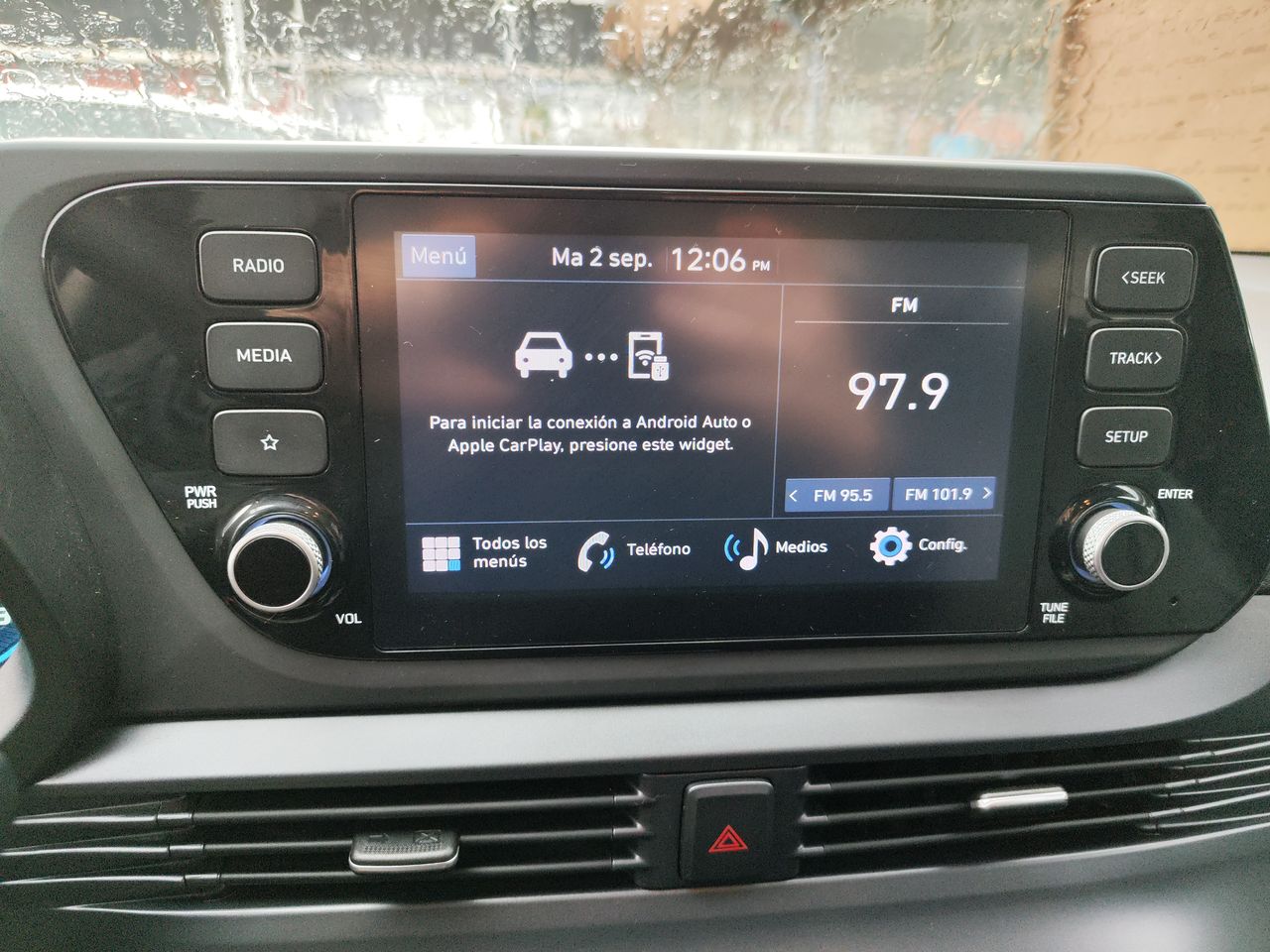 HYUNDAI - 23