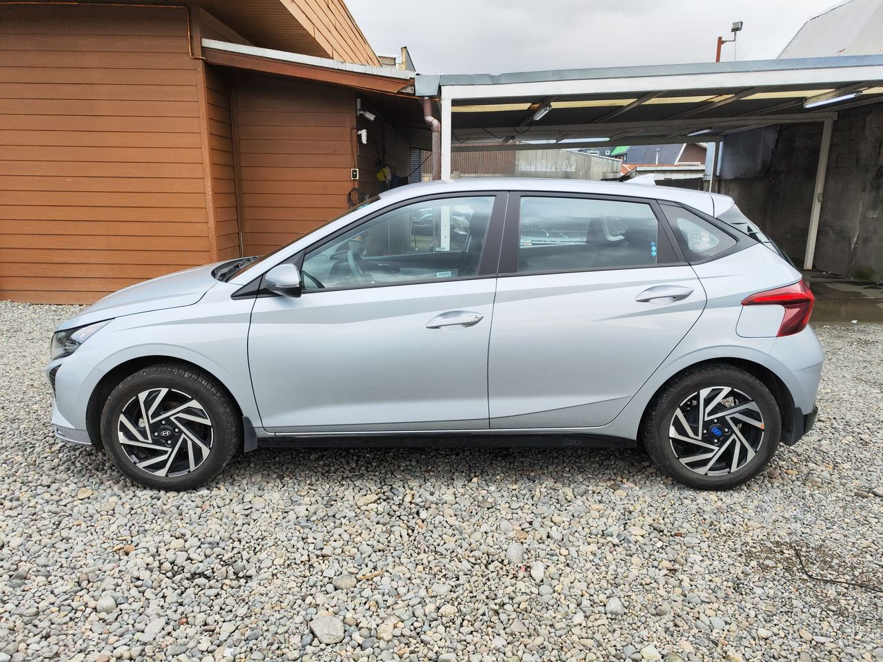 HYUNDAI - 4