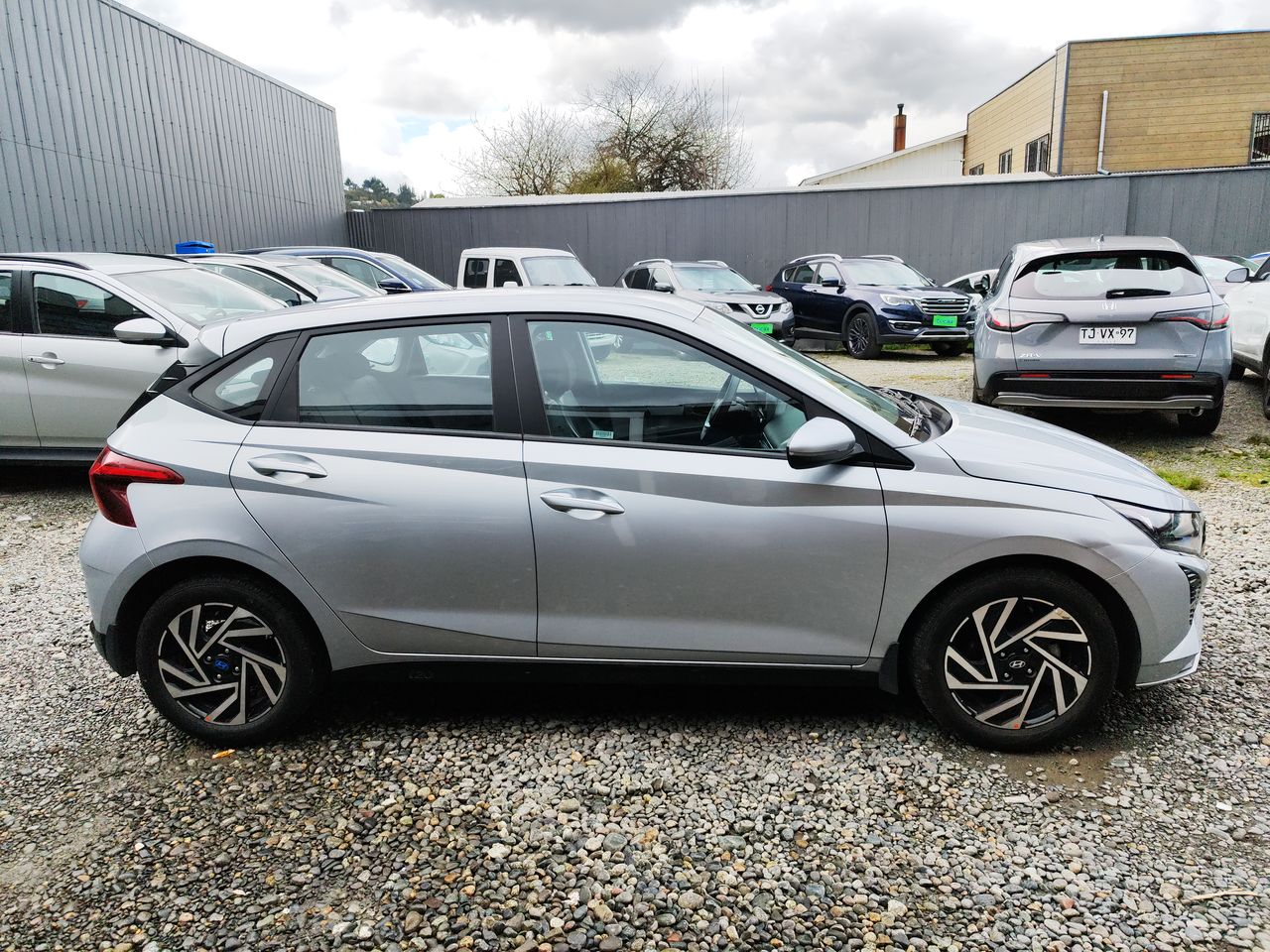HYUNDAI - 8