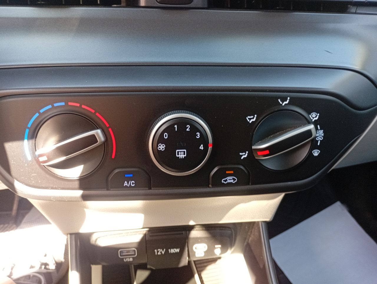 HYUNDAI - 30