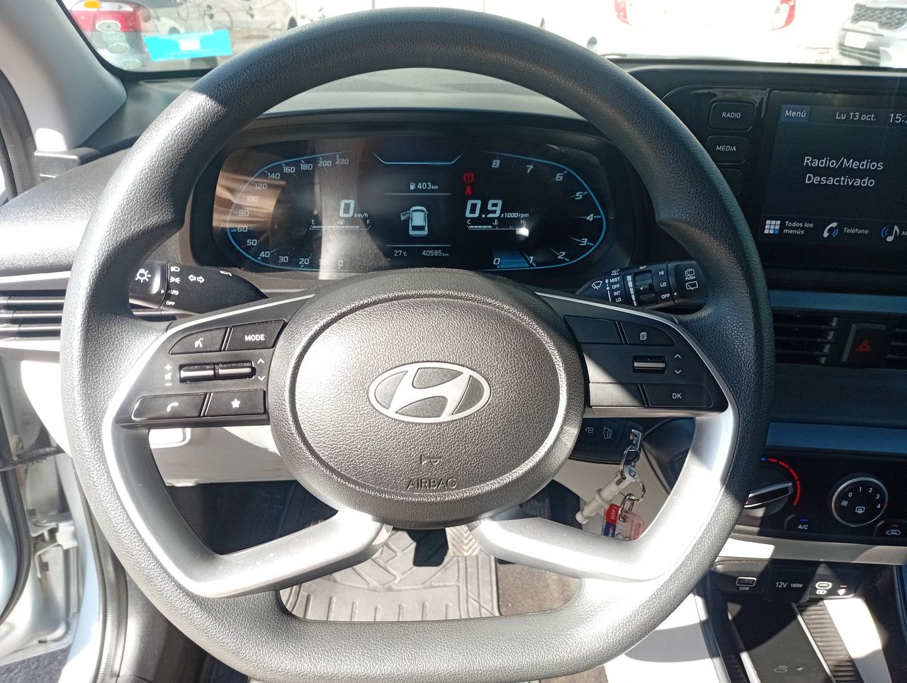 HYUNDAI - 25