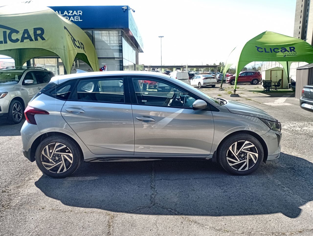 HYUNDAI - 8
