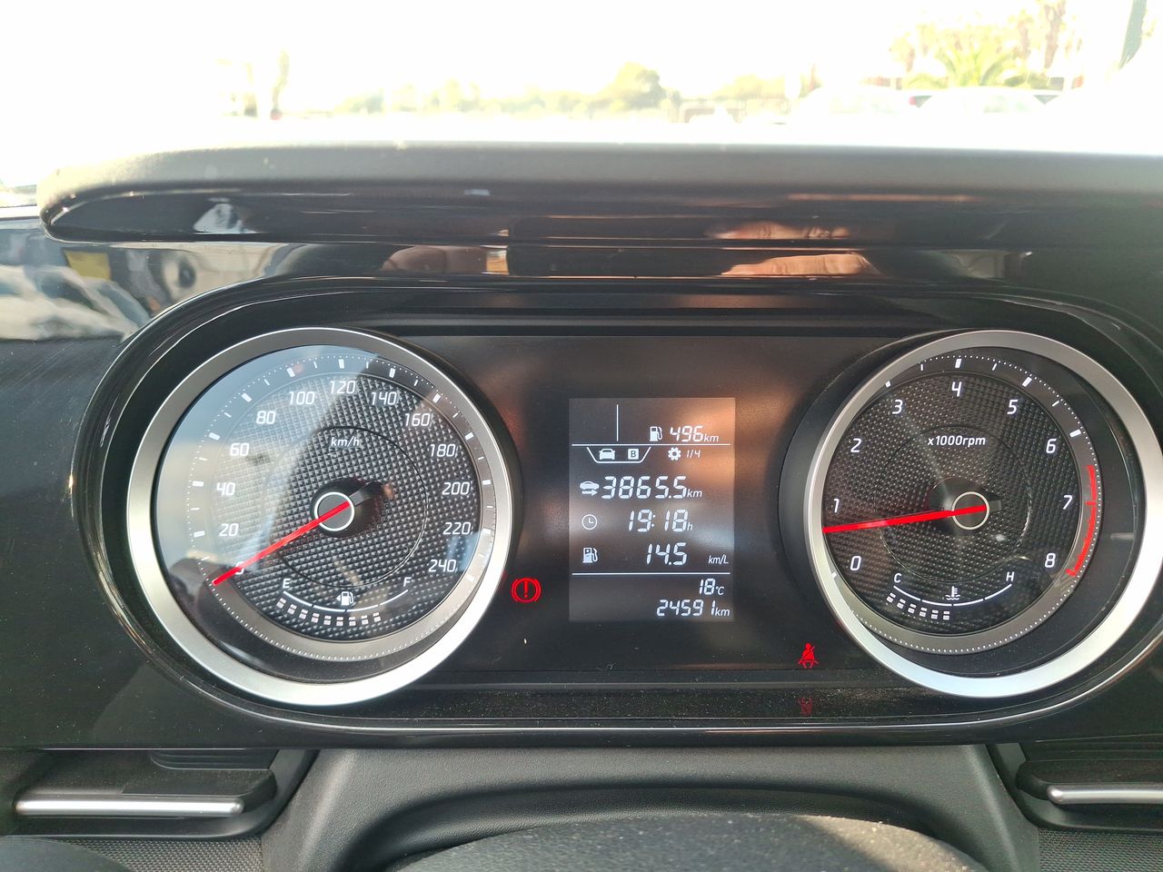 HYUNDAI - 25