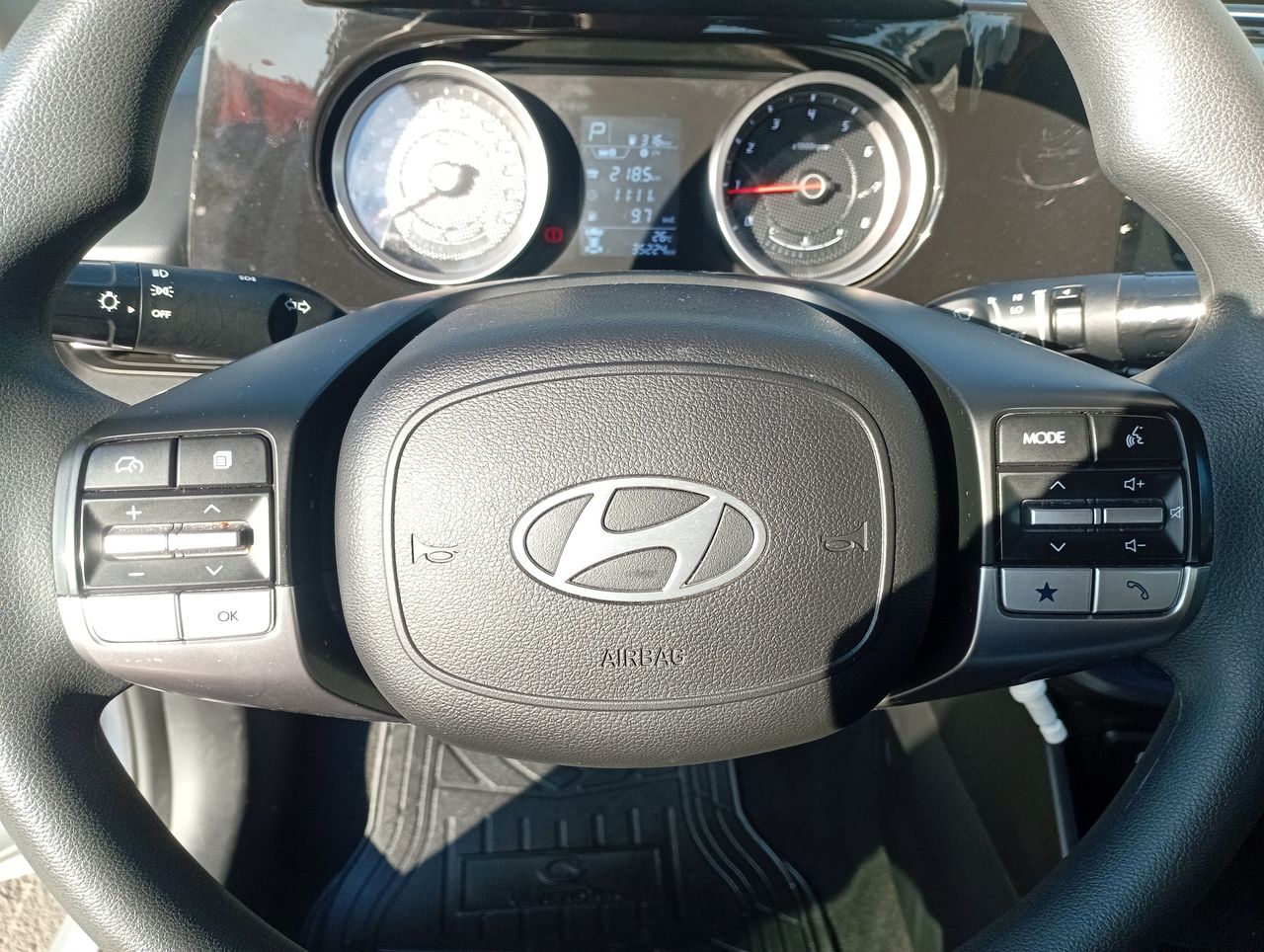 HYUNDAI - 26