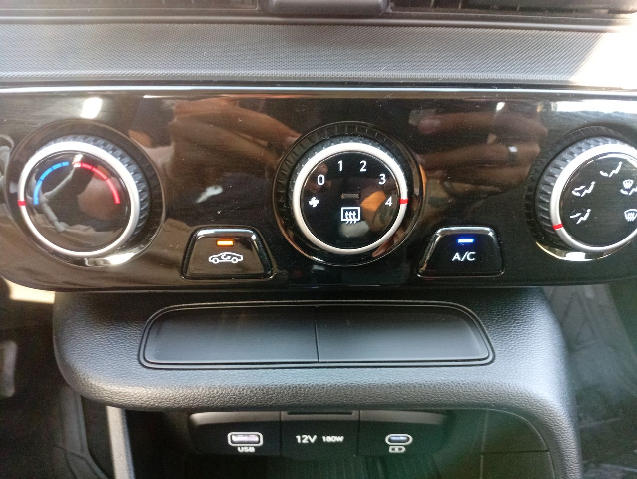 HYUNDAI - 30