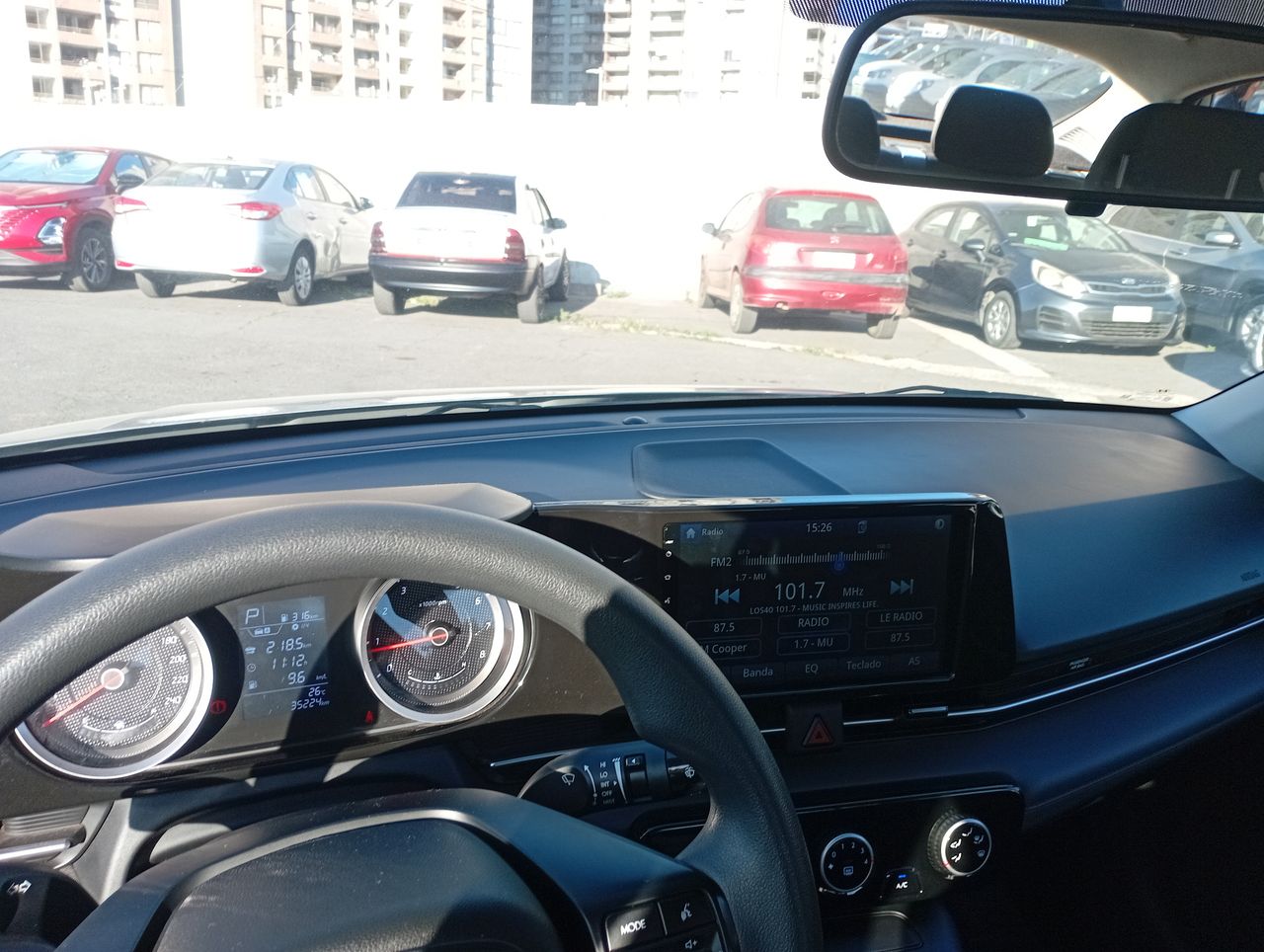 HYUNDAI - 32
