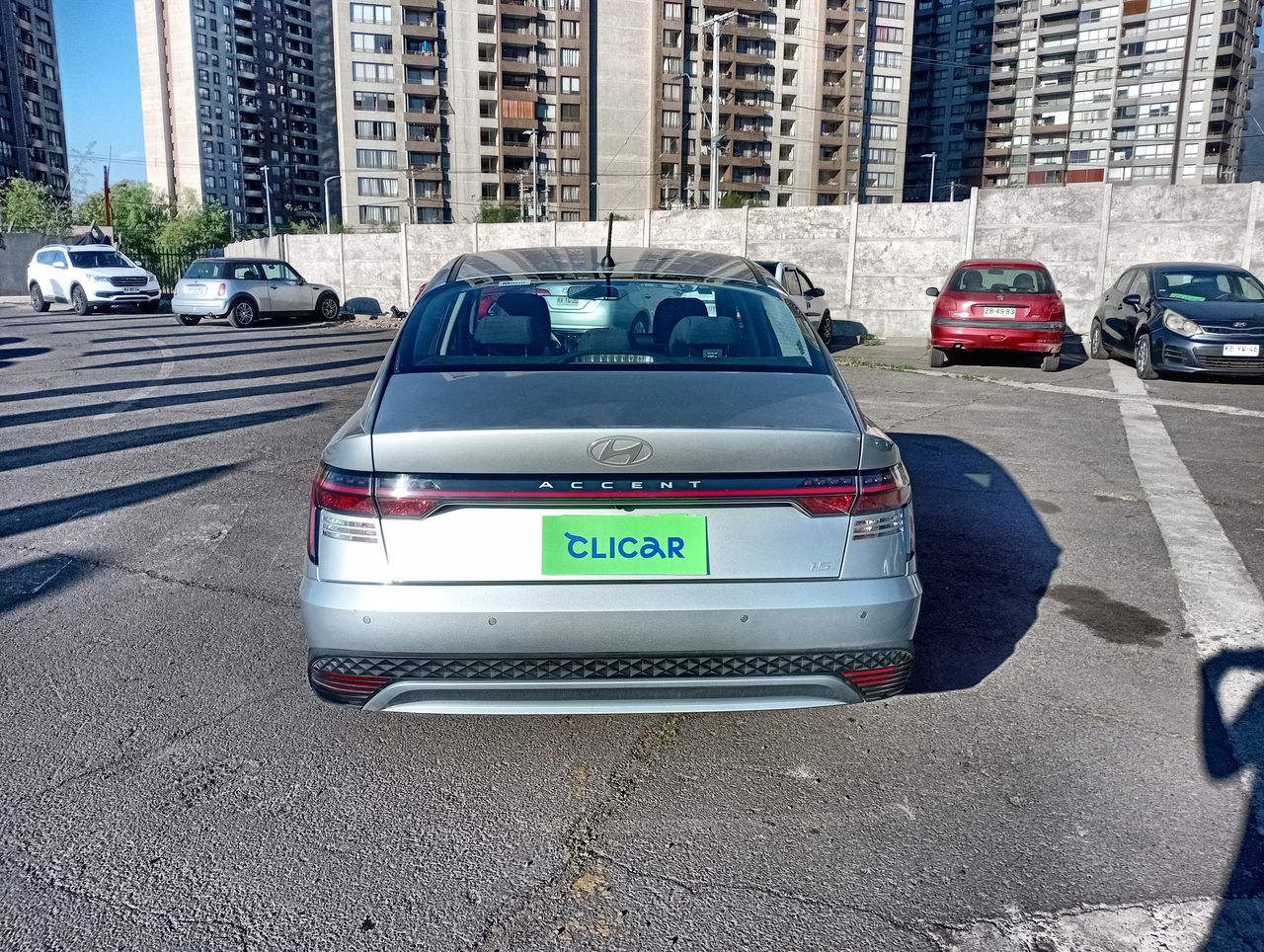 HYUNDAI - 6