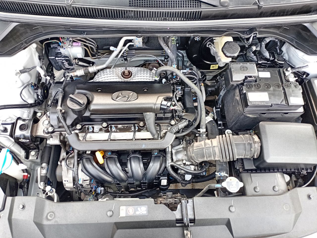 HYUNDAI - 18