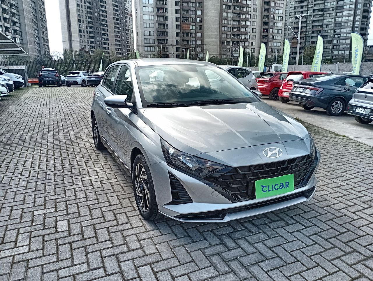 HYUNDAI - 1