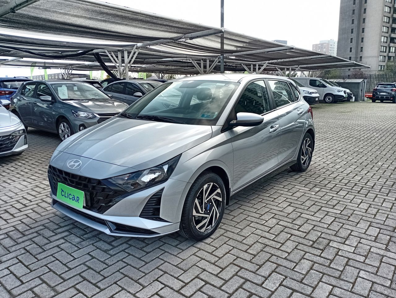 HYUNDAI - 3