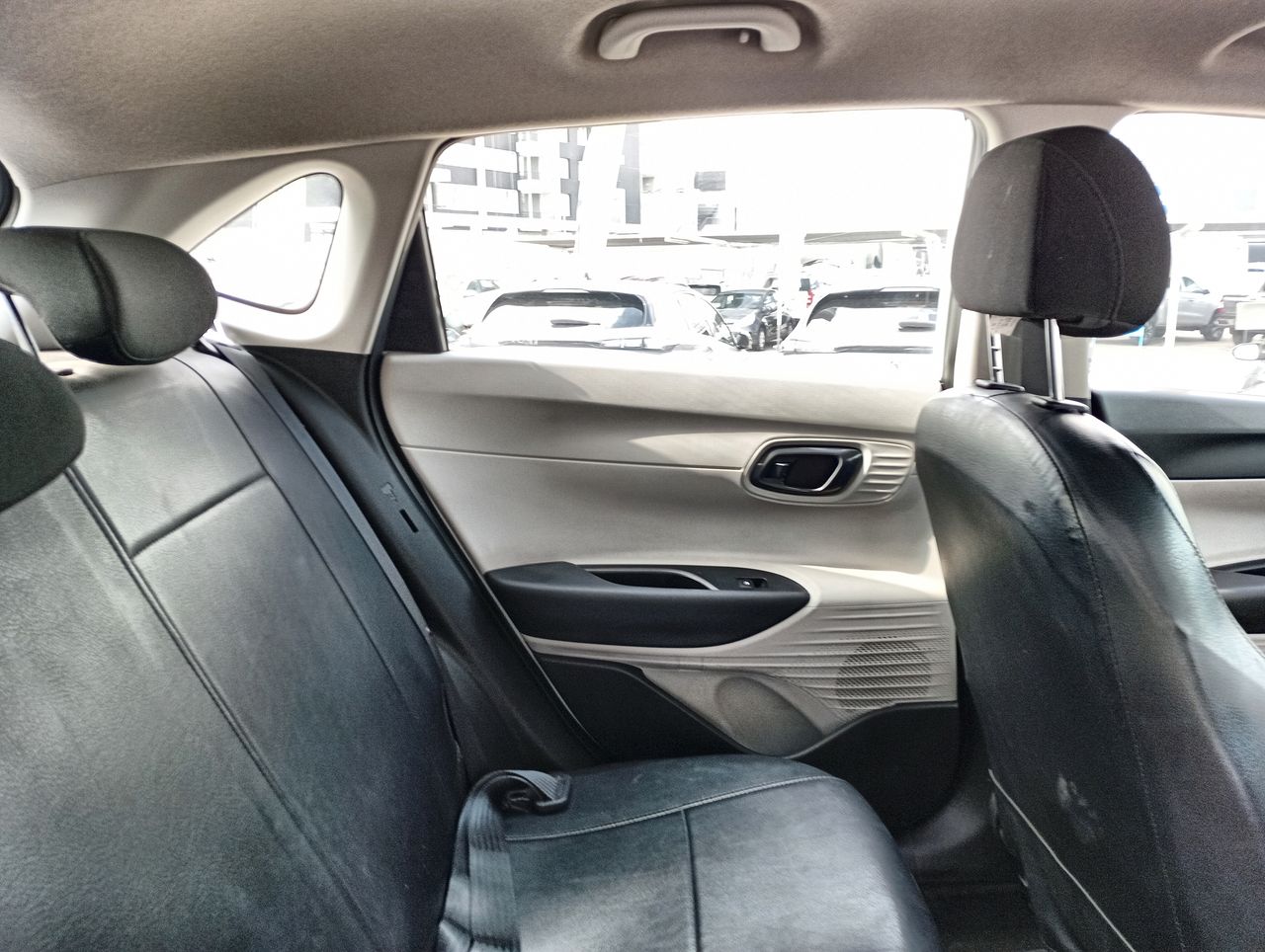 HYUNDAI - 14
