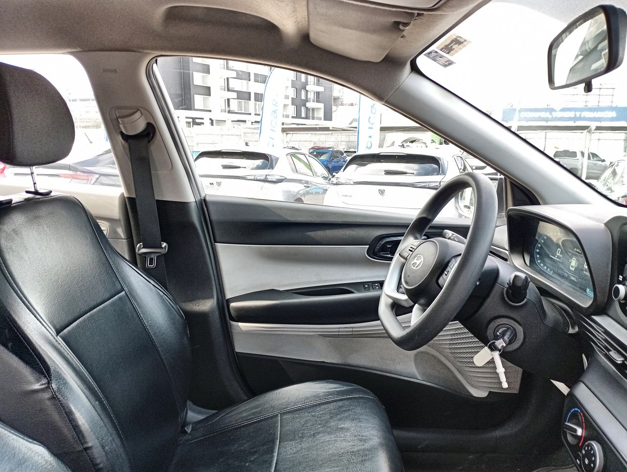 HYUNDAI - 16