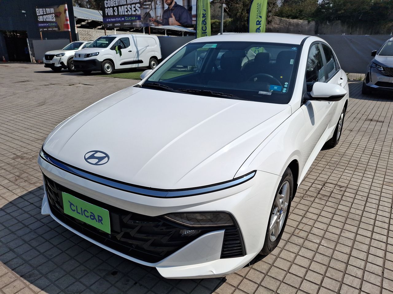 HYUNDAI - 3