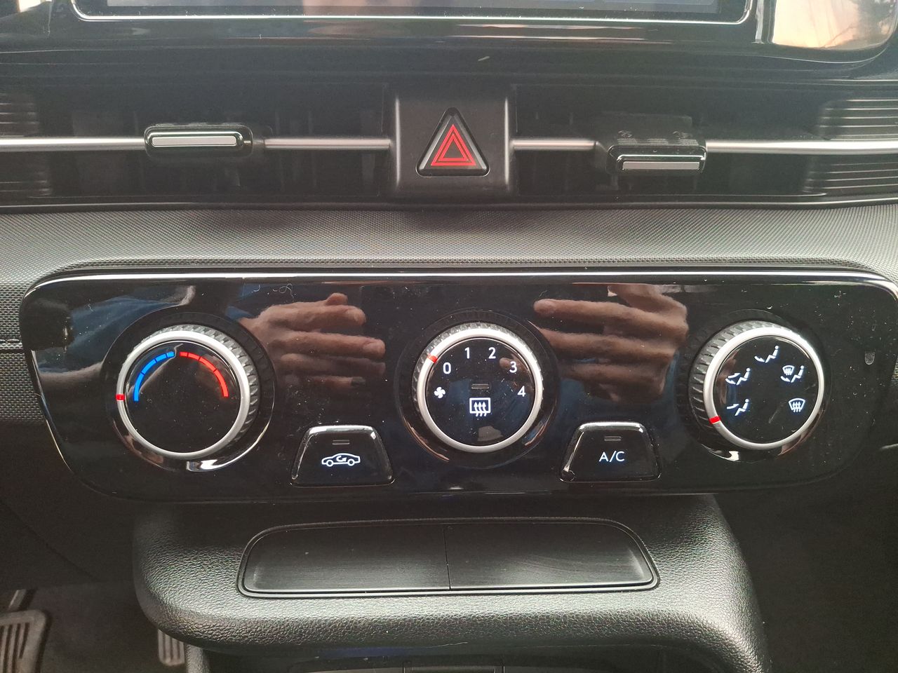 HYUNDAI - 28