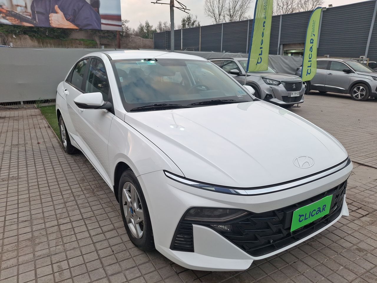 HYUNDAI - 1