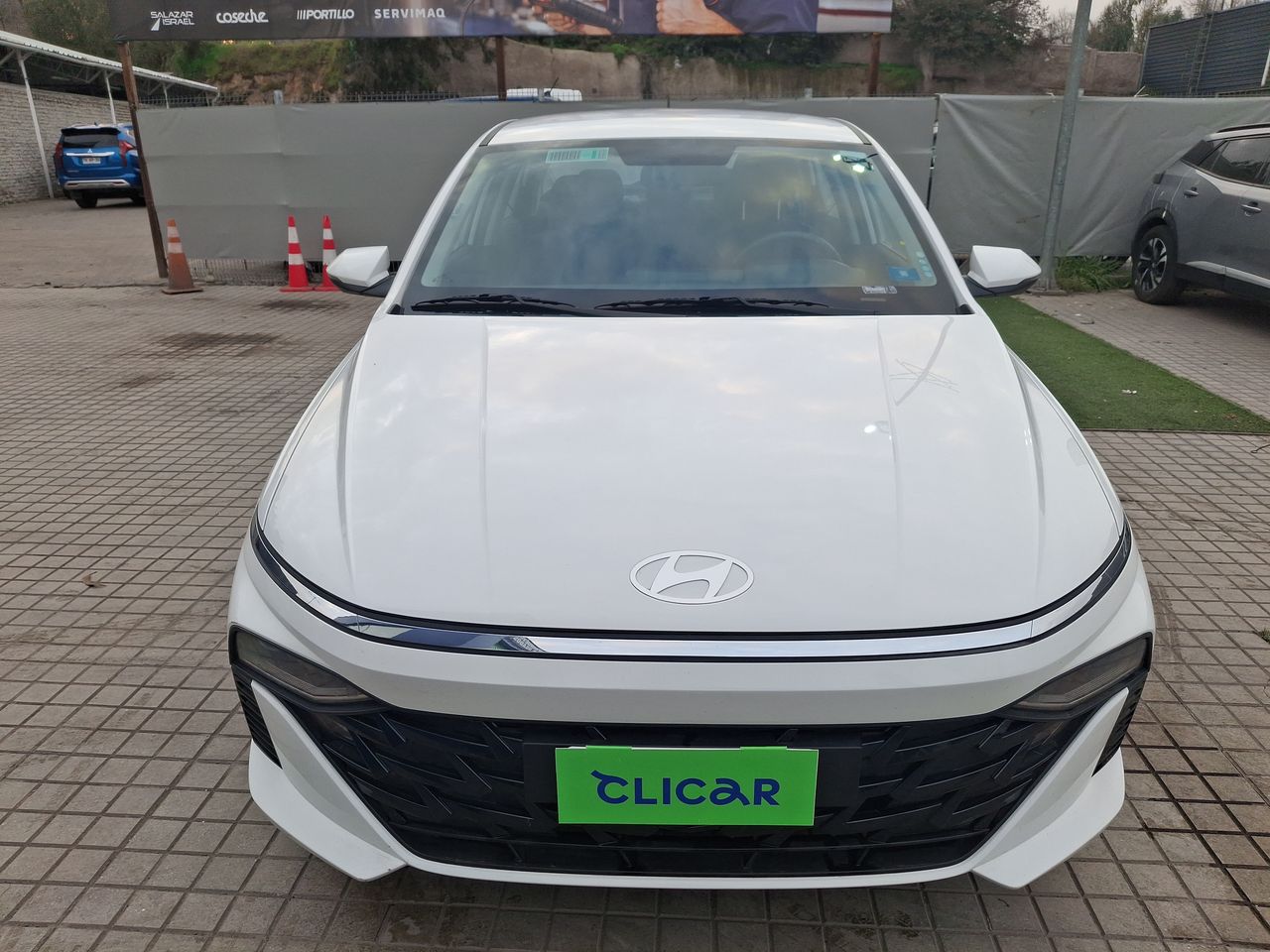 HYUNDAI - 2