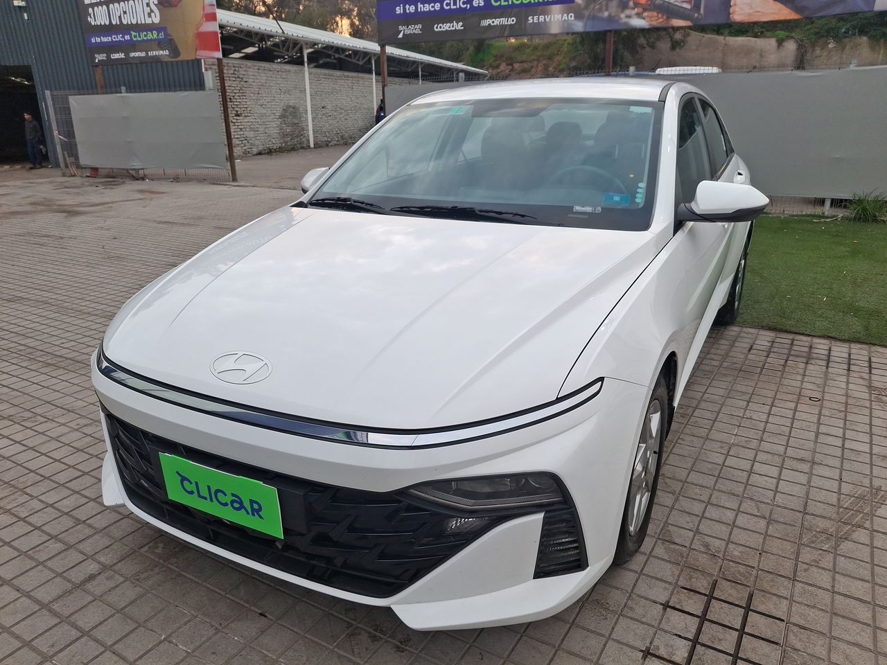 HYUNDAI - 3