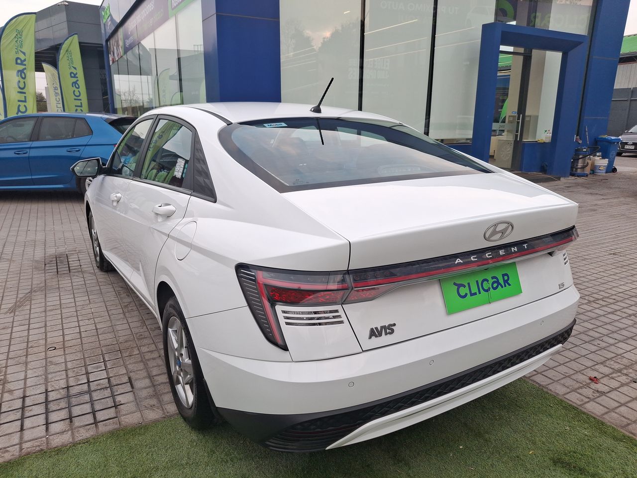 HYUNDAI - 5