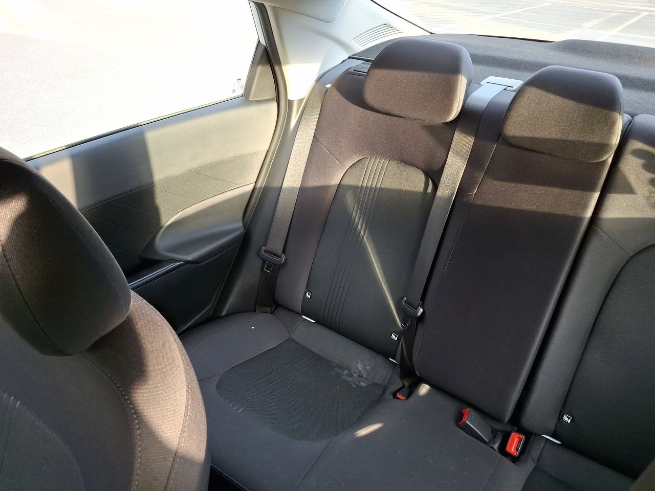 HYUNDAI - 12