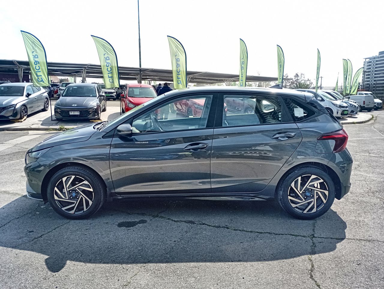 HYUNDAI - 4