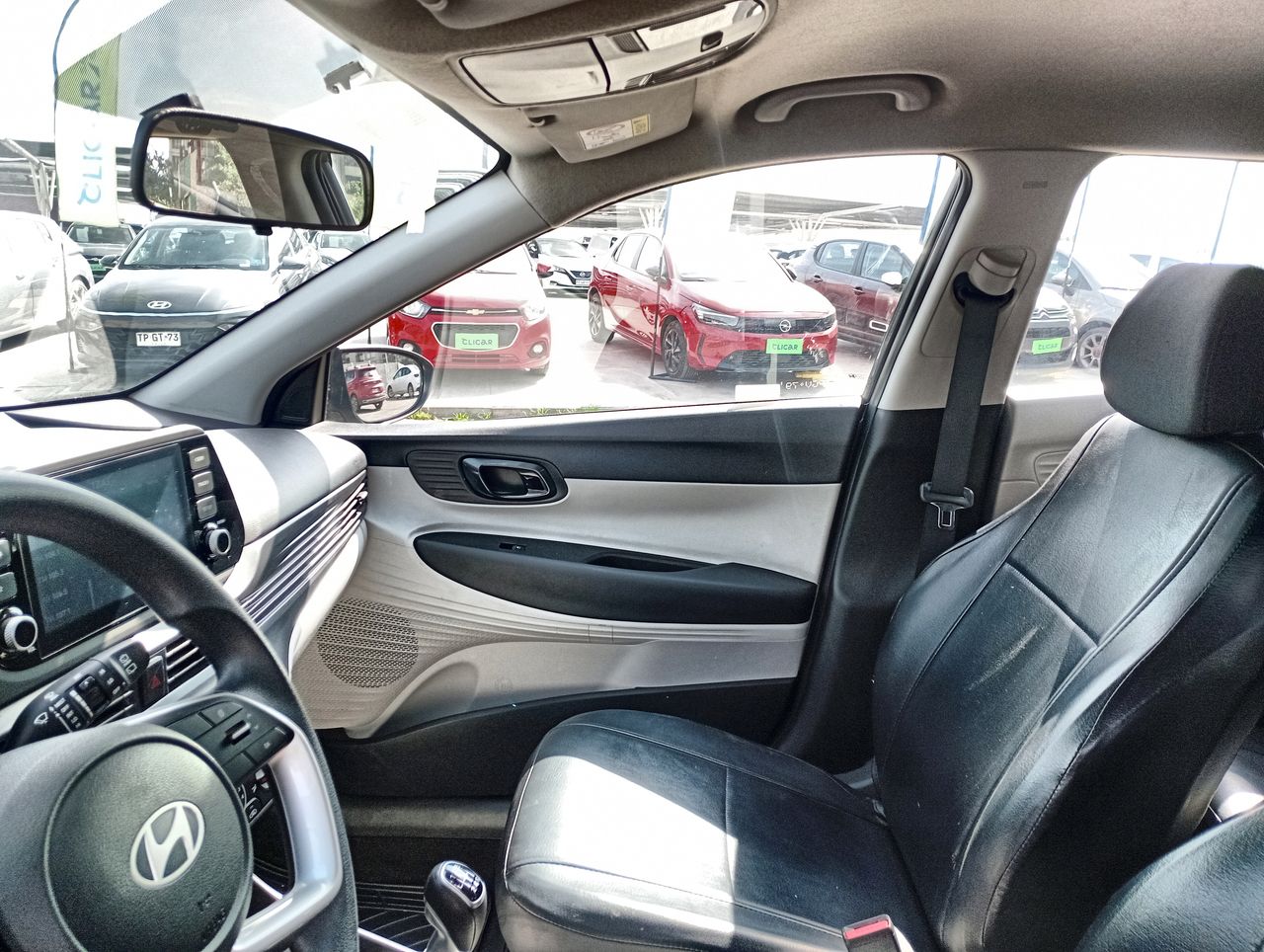 HYUNDAI - 10