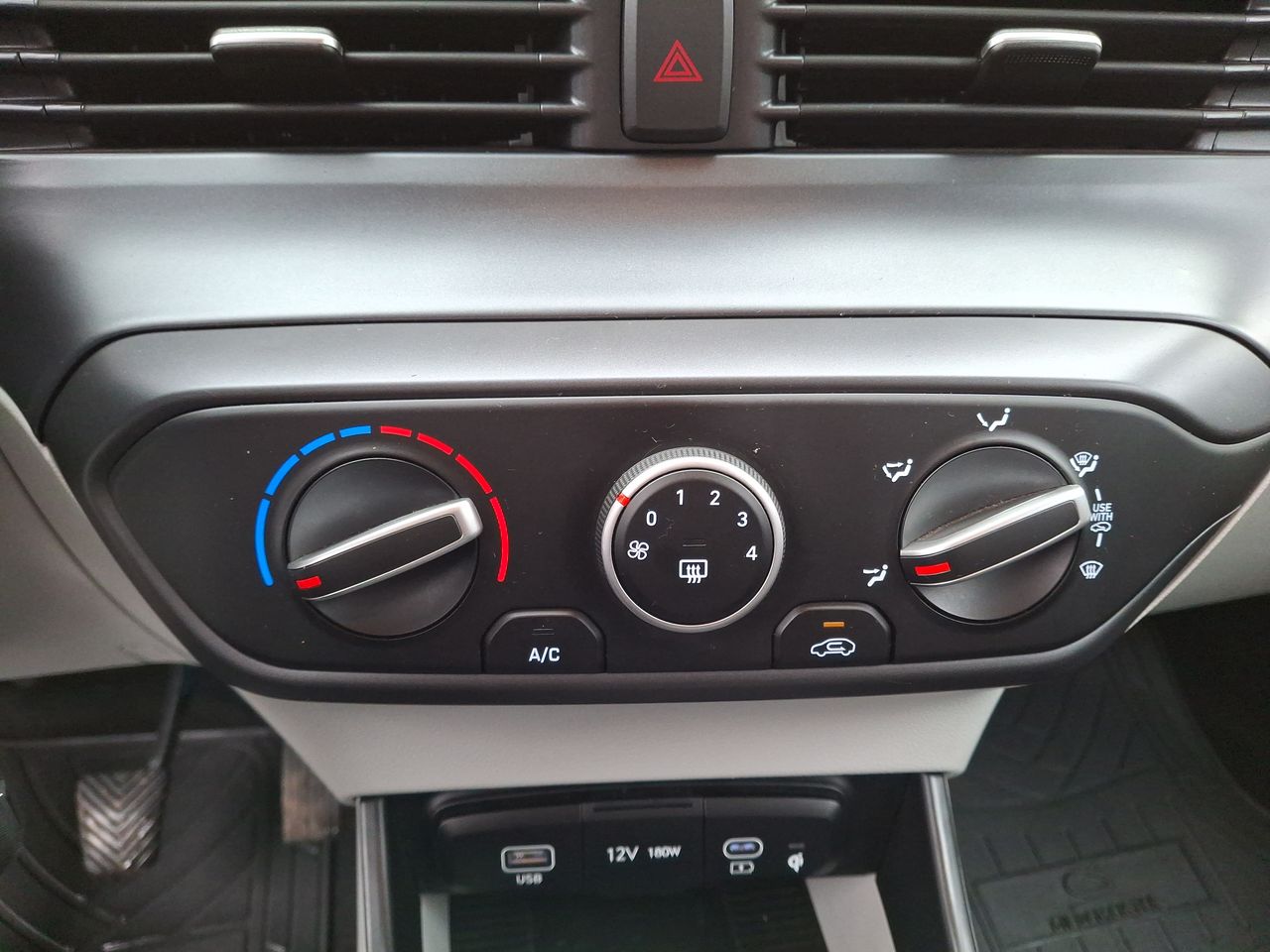 HYUNDAI - 29