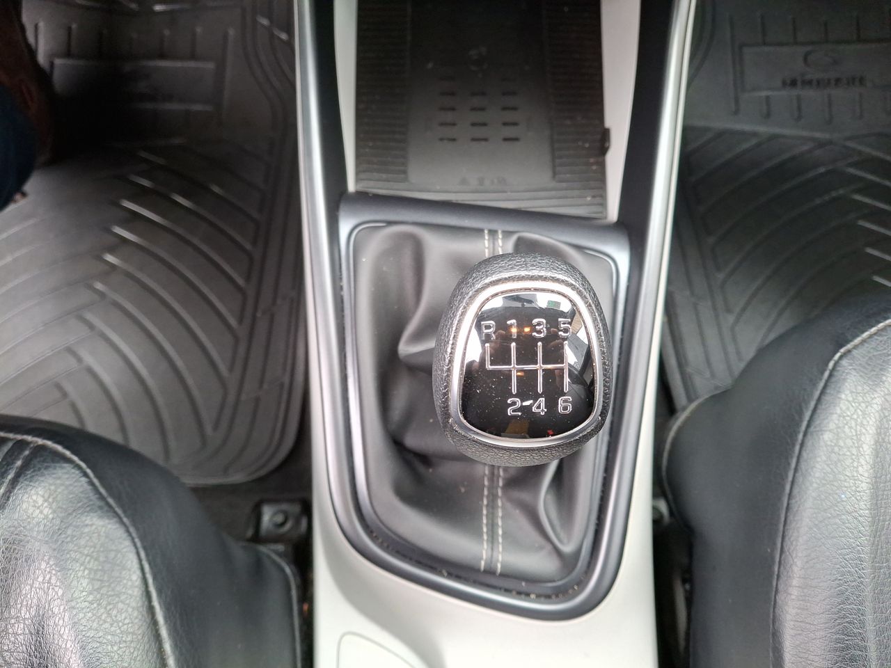 HYUNDAI - 30